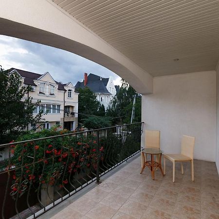 Hotel Ezio Chişinau Exteriör bild