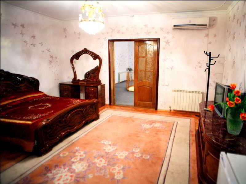 Hotel Ezio Chişinau Exteriör bild