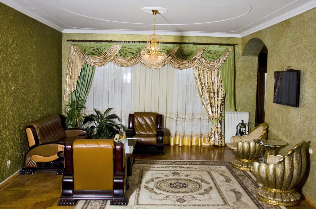 Hotel Ezio Chişinau Exteriör bild